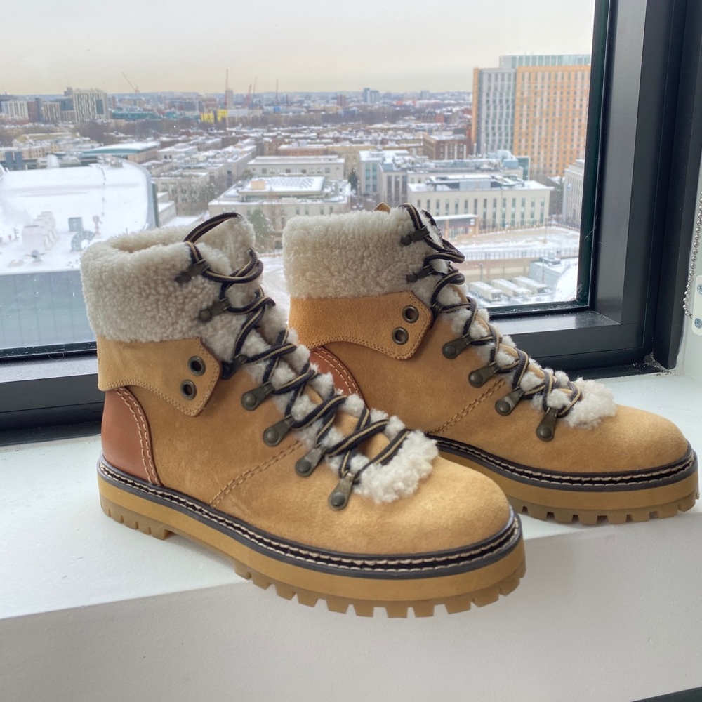 SEE BY CHLOE EILEEN SNOW BOOTS - dust bag included